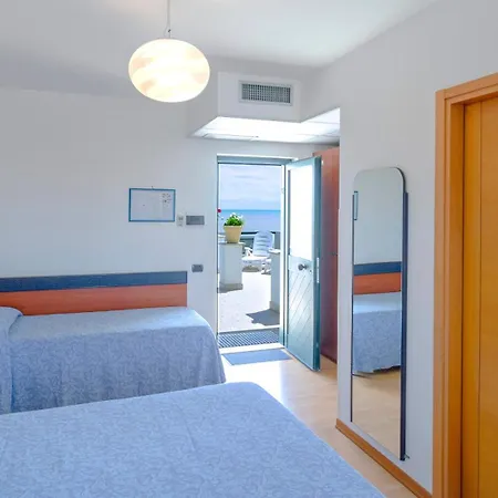 Hotel Tassoni-3
