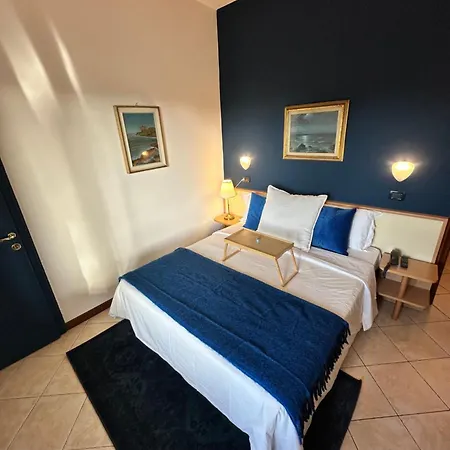 Hotel La Riviera-3