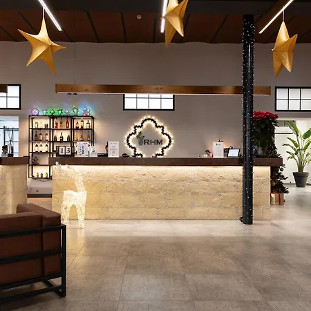 Iron Hotel-2