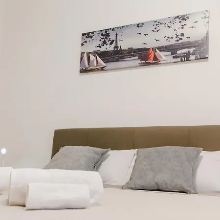 G21 Guest House-2
