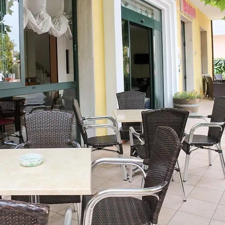 Azzurro Beach Hotel Igea Marina-3