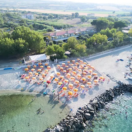 Hotel Baia Di Trainiti-2