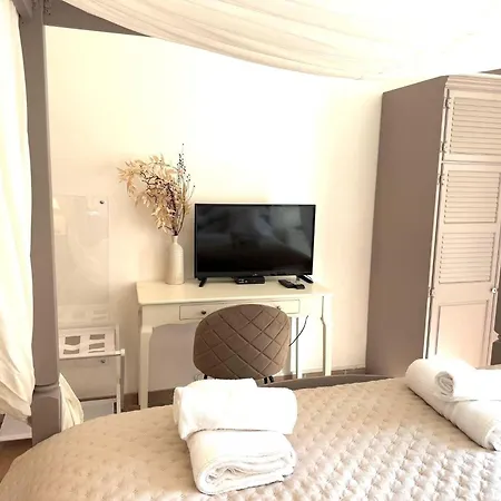 Aenea'S B&B-3