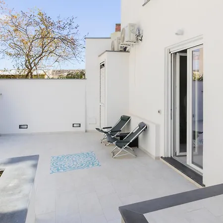 Via Roma Suites-3