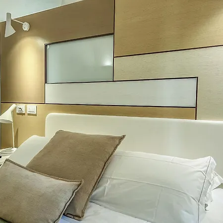 Santacroce Luxury Rooms-3