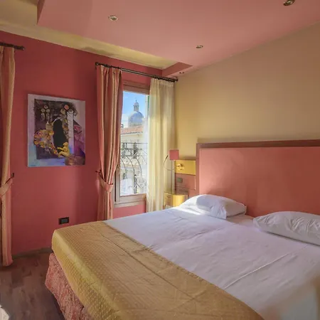 Diamantino Town House-2