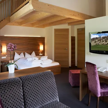 Hotel Stoeres - Active Wellbeing-3