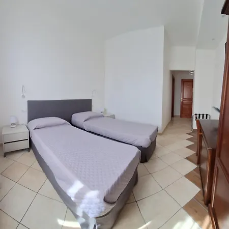 Mariposa B&B-3