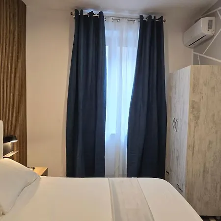 Napoli Central Stay-3