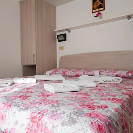 HOTEL LEA B&B Pensione Completa-2