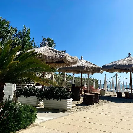 Vera Hotel-2
