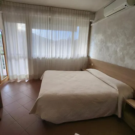 Albergo Nyers-2