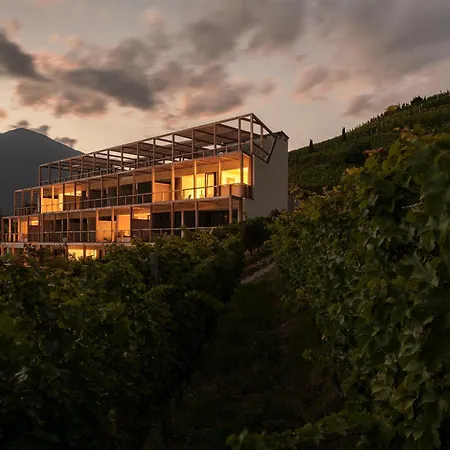 Byhaller Suites & Ao Restaurant-2