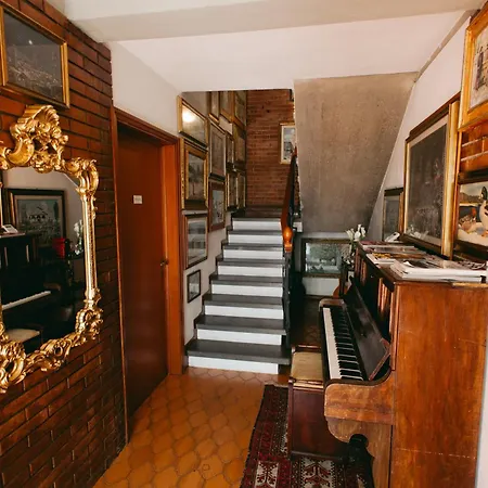 Enzo'S House-3