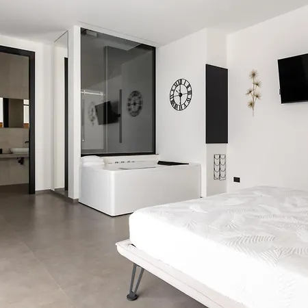 Luxury Suite New Look-3