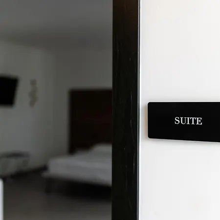 Luxury Suite New Look-2