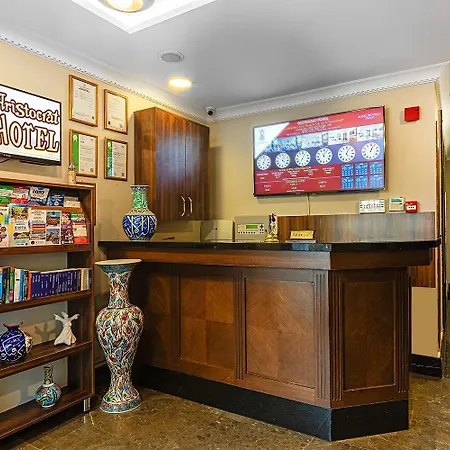 Aristocrat Hotel-2