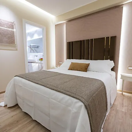 Hotel Montreal-2