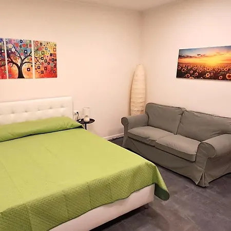 Nina B&B-2