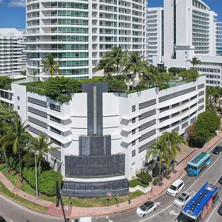 Fontainebleau Miami Beach Junior Suite-3