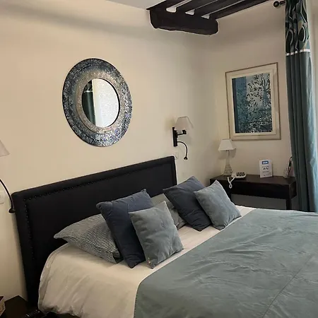 Hotel du Dragon-2