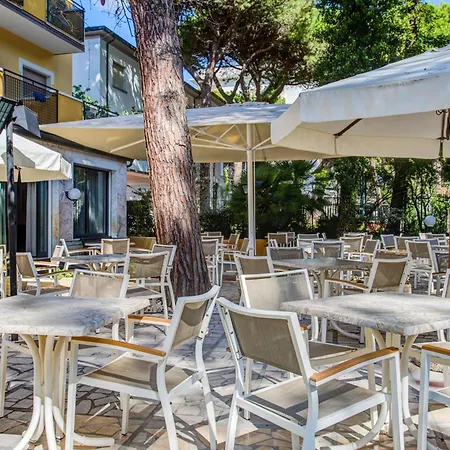 Hotel Majorca-3