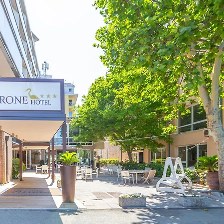 Hotel Airone-3