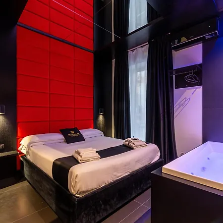 Maximum Hub Suite&Spa-2