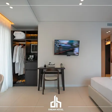 Dream Hotel Saranda-2