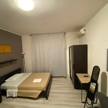 Guest House Pirelli Milano-2