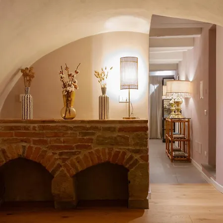 Lunaria Suites - Fyodor Dostoyevsky'S House-2