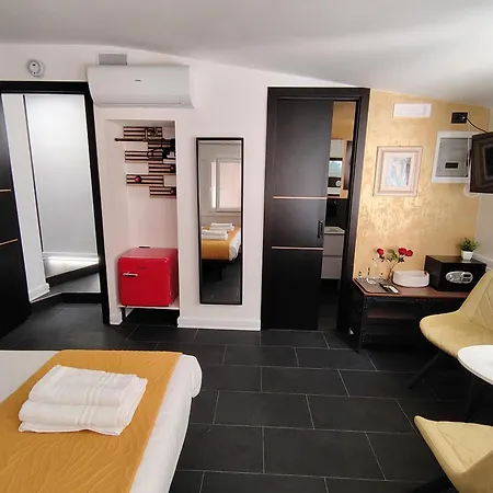Le Regine - Home Suites - Adult Only-2