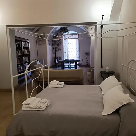 Palazzo Bernardini B&B-2