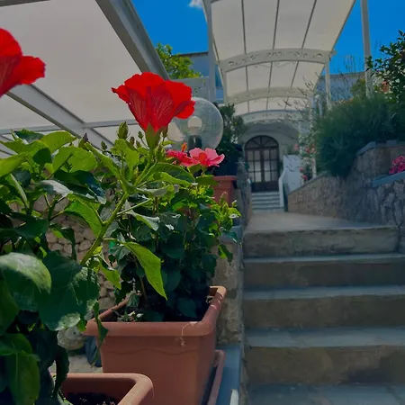 Capri Melody-2