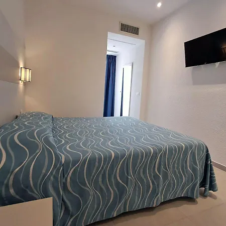 Hotel Crystal-2