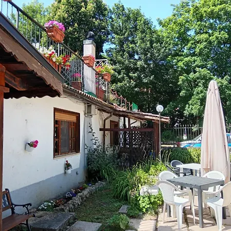Claudia B&B-3