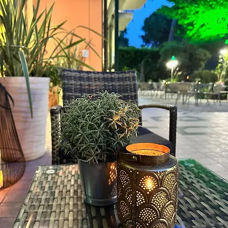 Hotel B&B Des Bains Milano Marittima-3