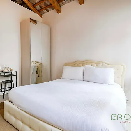 Biennale Ensuite Rooms By Bricola Apartments-3