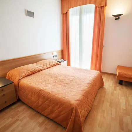 Hotel Mary Rose-3