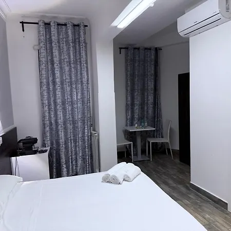 Tiburtina Hotel Holiday-2