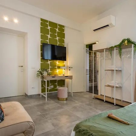 Cornelia Vatican Suites-3