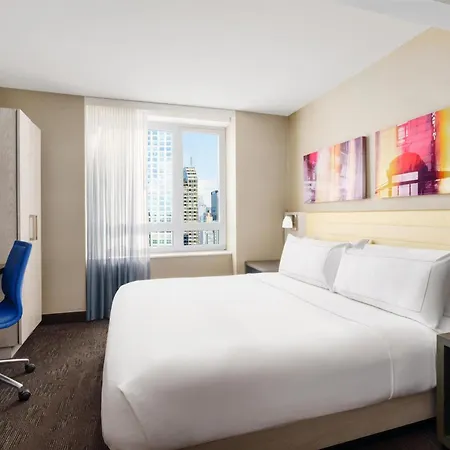 Doubletree By Hilton New York Times Square West-3