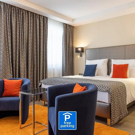 Silver Crown Hotel & Residence, Palace Quarter-2