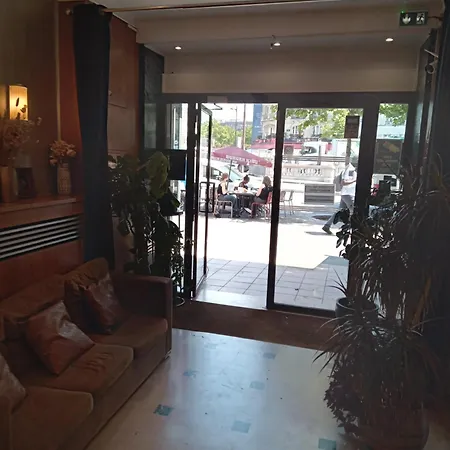 Hotel Modern Est-3