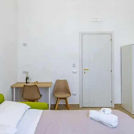 Essentia Home-3