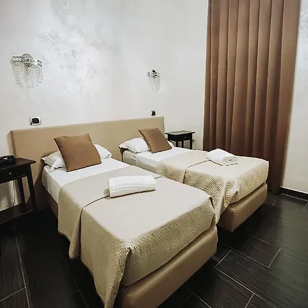 Bee Queen Hotel-2