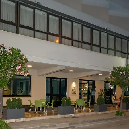 Hotel Riviera-3