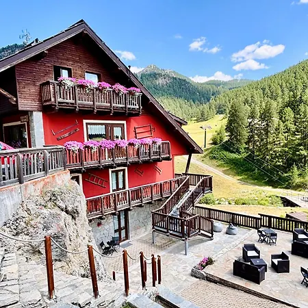Hotel Piccolo Chalet-3