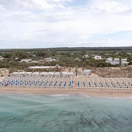 Lido degli Angeli Case Vacanza-Beach-3