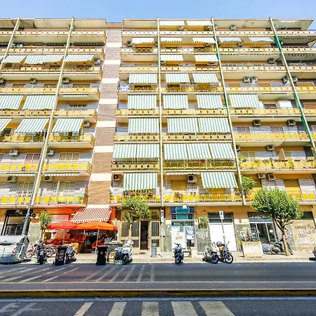 Carlo III Guest House-2